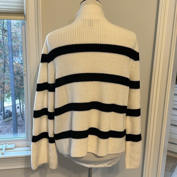 Banana Republic Mock Neck Black & Cream Stripe Sweater, Wool Blend, Size Medium - Picture 6 of 9